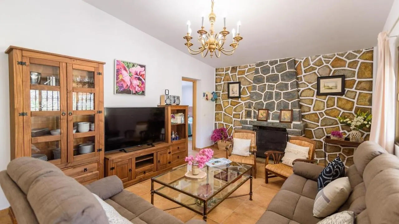 סביליה Casa Rural Cerca De Aracena Castillo De Las Guardas By Ruralidays